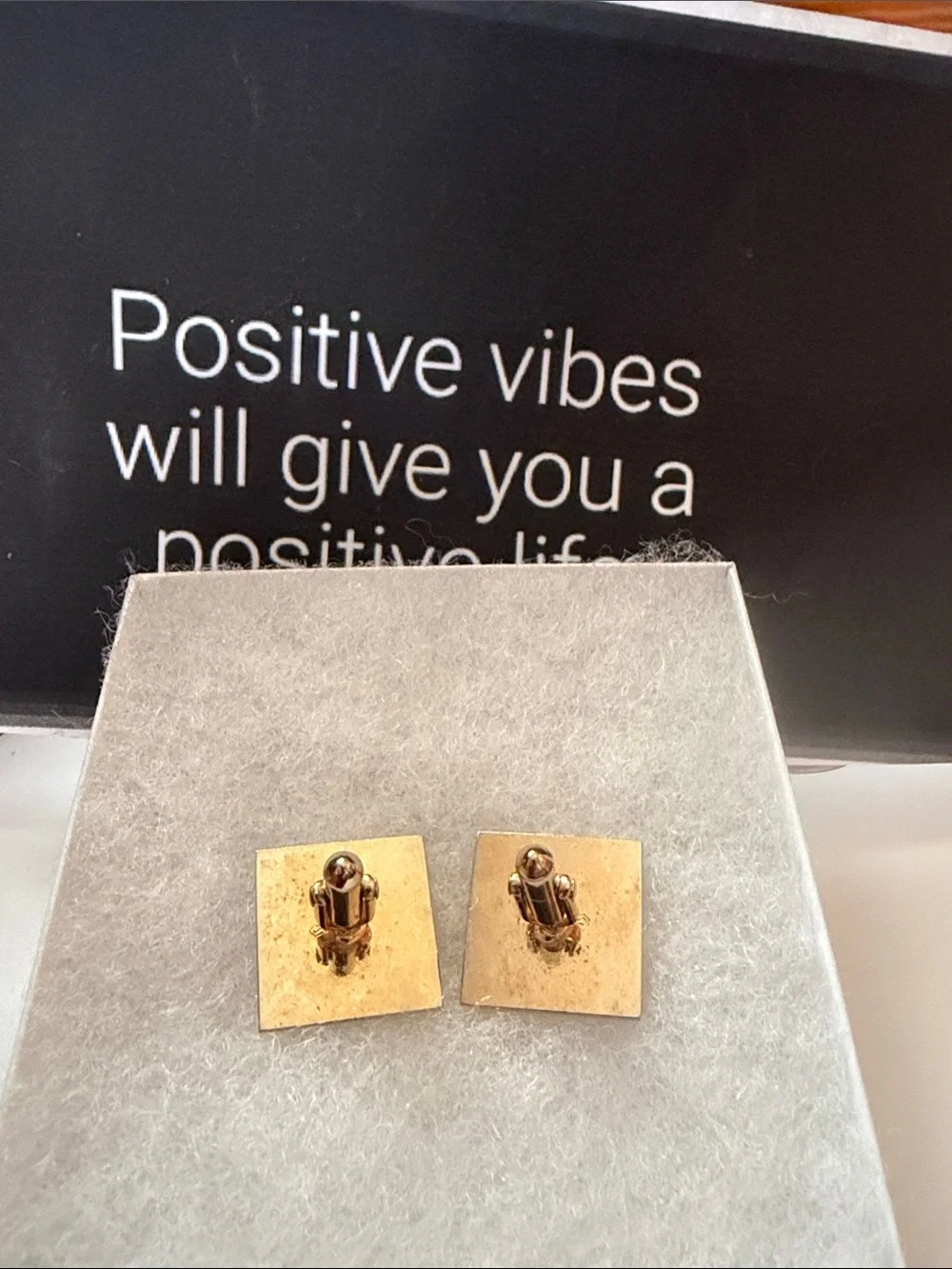 Vintage 1950’s gold tone Cufflinks featuring a red stone Sunburst Design ✨